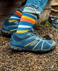 Keen Big Kids' Chandler 2 CNX Sneaker | Black Iris/Evening Primrose -Keens Boots Store KidsChandler2Lifestyle3 5d37f2ee 615b 44aa 8ce3 a83ef70cde85