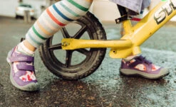 Keen Big Kids' Speed Hound | Tillandsia Purple/Multi -Keens Boots Store KidsSpeedHoundPDPLifestyle1Kids1026214