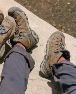 Keen Men's Targhee Vent Mid | Olivia/Bungee Cord 14 Keen Men's Targhee Vent Mid | Olivia/Bungee Cord -Keens Boots Store MTargheeVentMidLifestylePDPLeft