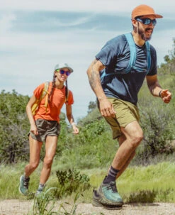 Keen Men's Zionic Waterproof Hiking Shoe | Golden Yellow/Black 16 Keen Men's Zionic Waterproof Hiking Shoe | Golden Yellow/Black -Keens Boots Store M ZionicLifestyleLeftSIngle 87a45968 f2a9 42af 9ae3 ebb8accc5ae0