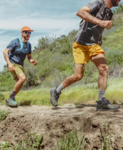 Keen Men's Zionic Waterproof Hiking Boot | Golden Yellow/Birch -Keens Boots Store M ZionicMidLifestyleRightSingle fb53520f 0a5b 4ec8 8e49 eda4795702a1