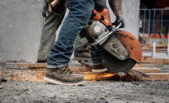 Keen Men's Cincinnati 6" Waterproof Boot (Carbon-Fiber Toe) | Dark Chocolate/Sandshell 13 Keen Men's Cincinnati 6" Waterproof Boot (Carbon-Fiber Toe) | Dark Chocolate/Sandshell -Keens Boots Store SDD 505 PDP Cincinnati 1026885 Top Image