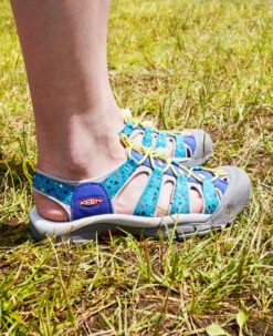 Keen Women's Newport Retro Sandal X Fuji Rock | Fuji Rock Festival -Keens Boots Store WNewportRetroFRLifestylePDPRight