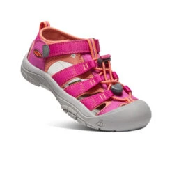Keen Big Kids' Newport H2 | Verry Berry/Fusion Coral -Keens Boots Store a1487ffe2a5aa94986843a627bb0e467c82b4a0f